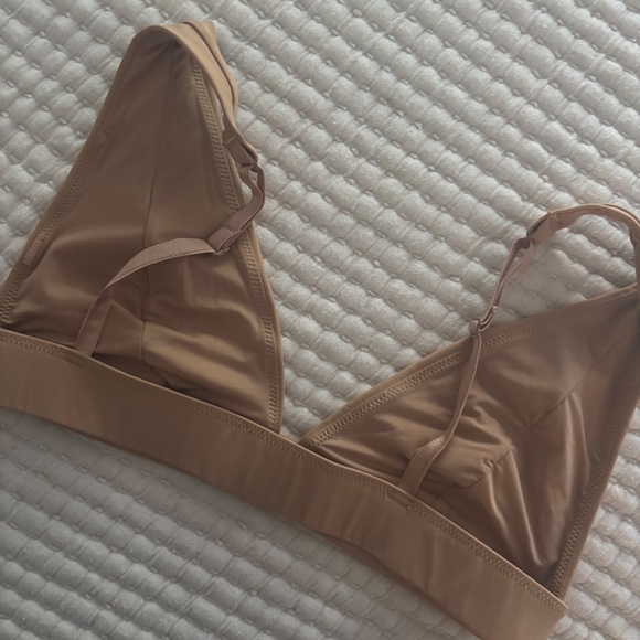 SKIMS Brown Bikini Top - Picture 6 of 6